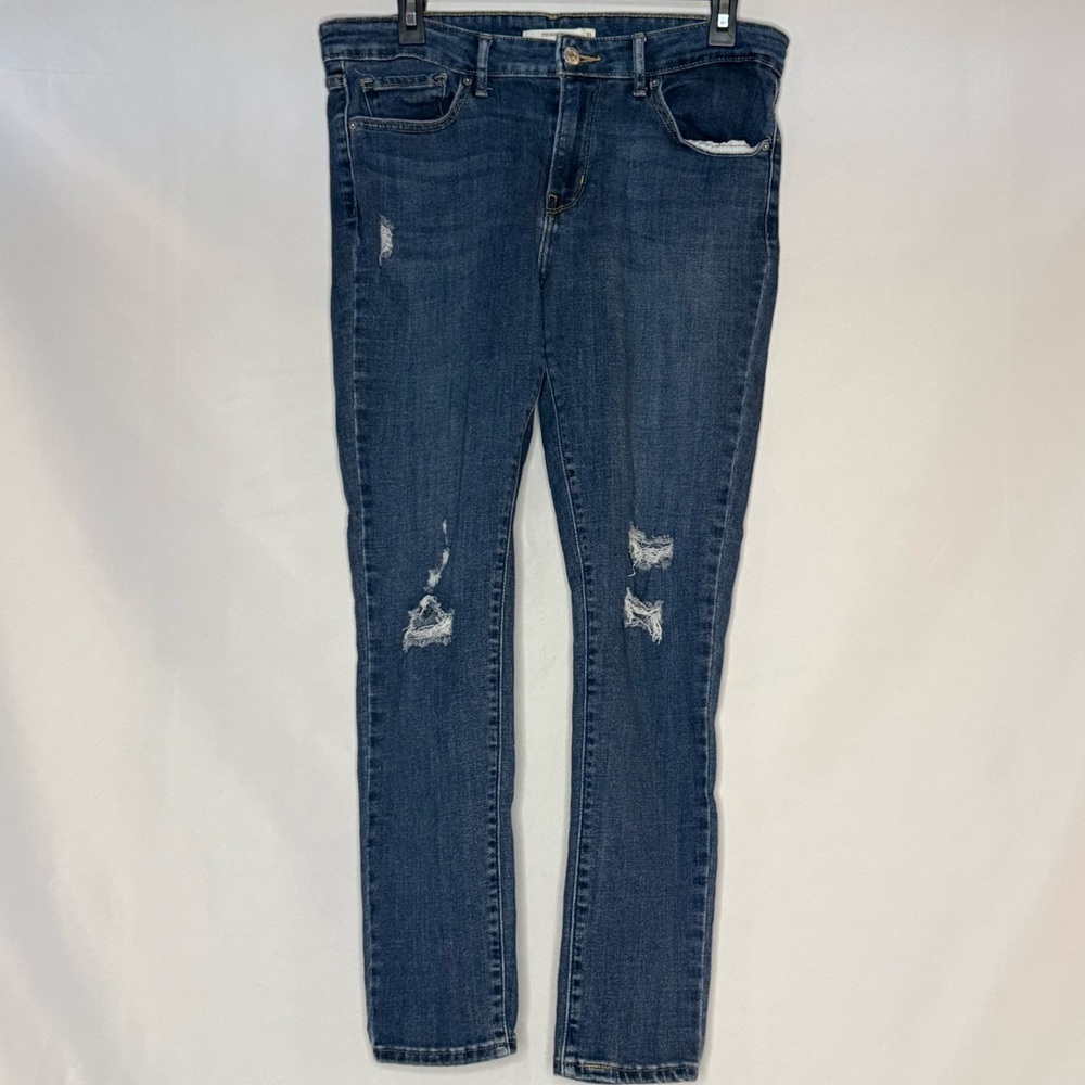 Levi’s 711 Skinny Jeans | Medium Blue Wash Distressed | Size 31 | EUC